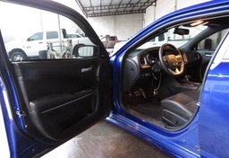 2020 Dodge Charger - Image 19