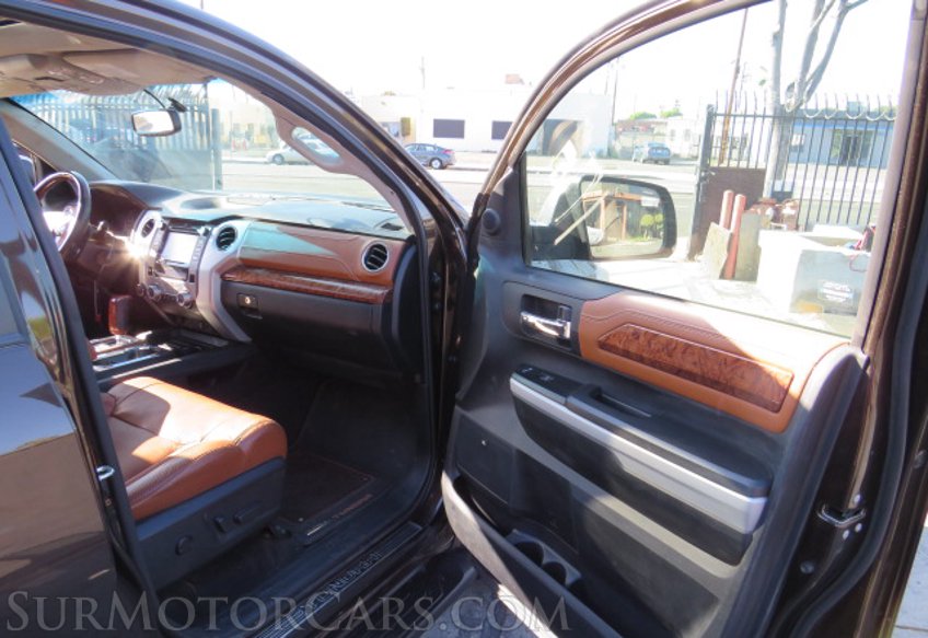 2019 Toyota Tundra 4WD - Image 27