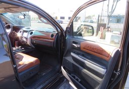 2019 Toyota Tundra 4WD - Image 27