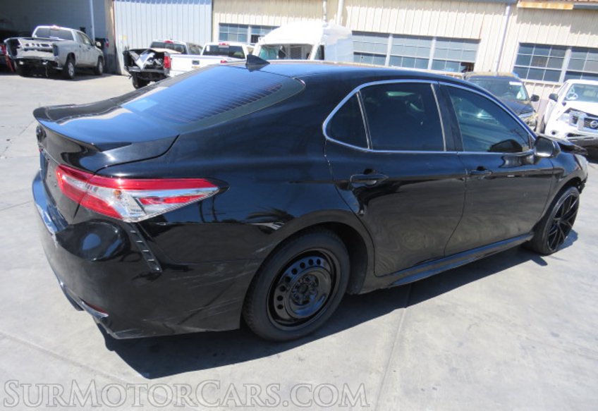 2019 Toyota Camry - Image 5