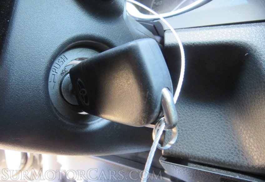 2019 Toyota Camry - Image 31