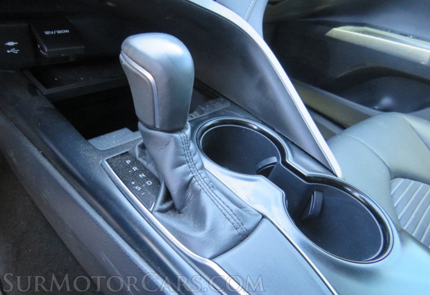 2019 Toyota Camry - Image 35