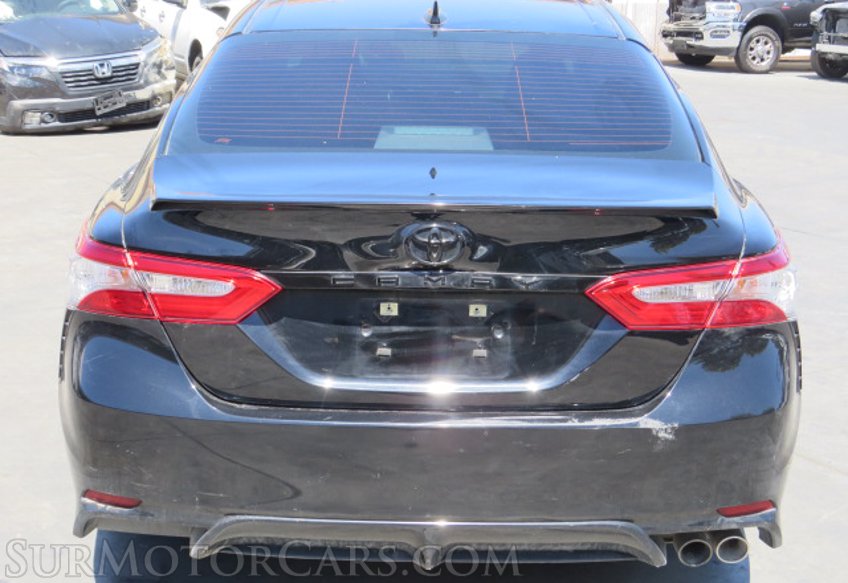 2019 Toyota Camry - Image 9