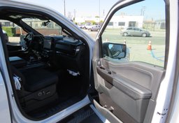 2021 Ford F-150 - Image 24