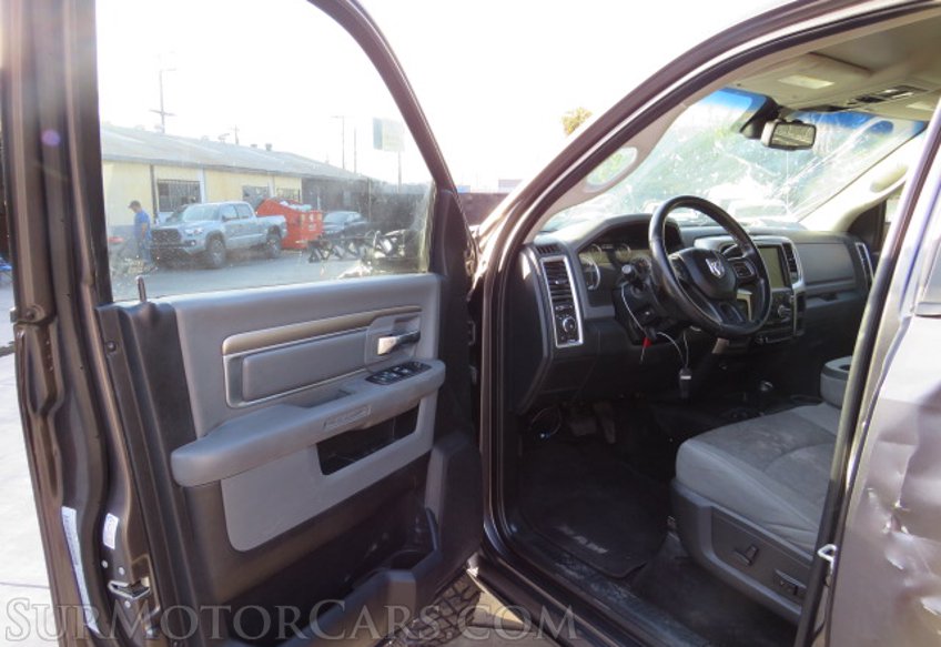 2015 Ram 2500 - Image 23