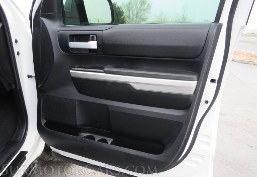 2014 Toyota Tundra 4WD Truck - Image 45