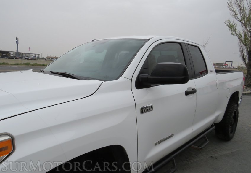 2014 Toyota Tundra 4WD Truck - Image 13