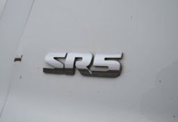 2014 Toyota Tundra 4WD Truck - Image 21