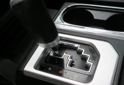 2014 Toyota Tundra 4WD Truck - Image 39