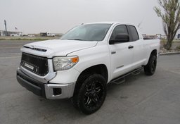 2014 Toyota Tundra 4WD Truck - Image 1