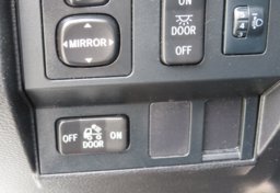 2014 Toyota Tundra 4WD Truck - Image 38