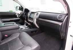 2014 Toyota Tundra 4WD Truck - Image 24