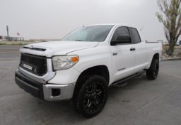 2014 Toyota Tundra 4WD Truck - Image 3
