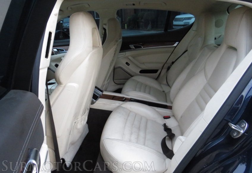 2013 Porsche Panamera - Image 32