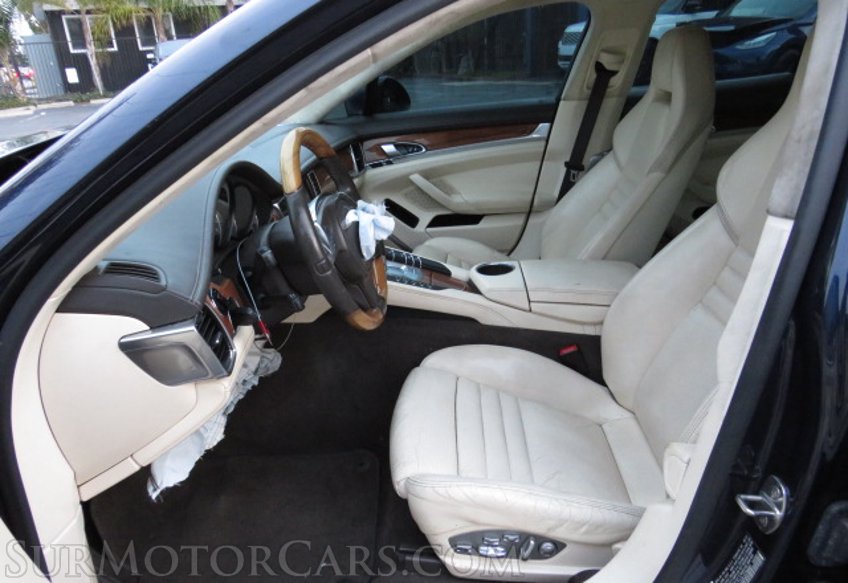 2013 Porsche Panamera - Image 41