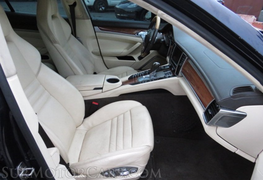 2013 Porsche Panamera - Image 24