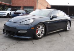 2013 Porsche Panamera - Image 1