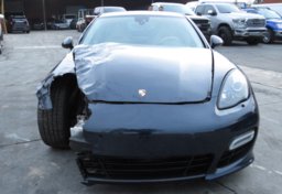 2013 Porsche Panamera - Image 42