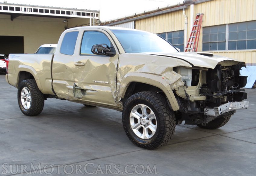 2017 Toyota Tacoma - Image 4