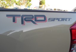 2017 Toyota Tacoma - Image 20