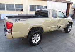 2017 Toyota Tacoma - Image 10