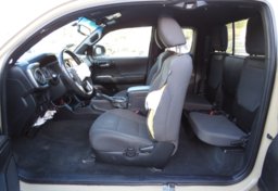 2017 Toyota Tacoma - Image 32