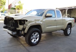 2017 Toyota Tacoma - Image 3