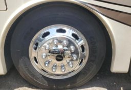 2011 Freightliner XCM Chassis - Image 11