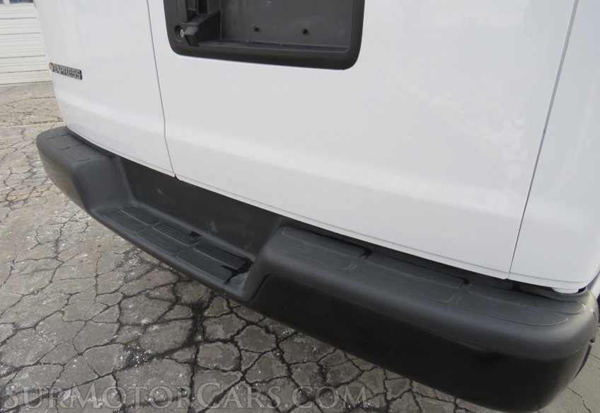 2021 Chevrolet Express Cargo Van - Image 17