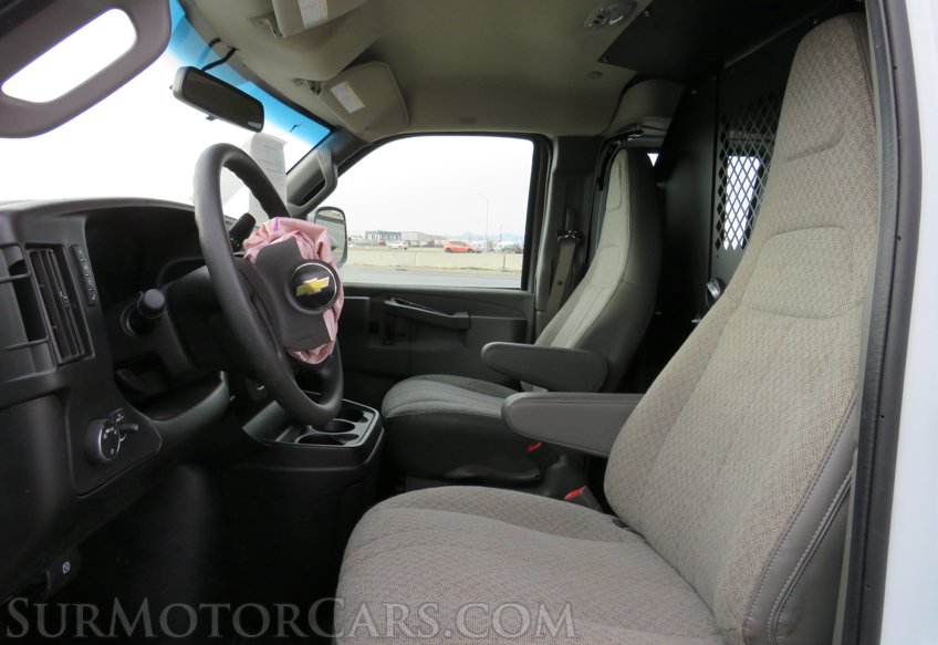 2021 Chevrolet Express Cargo Van - Image 23