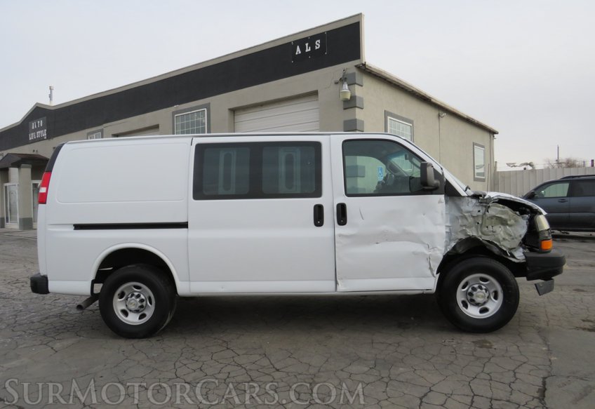 2021 Chevrolet Express Cargo Van - Image 11