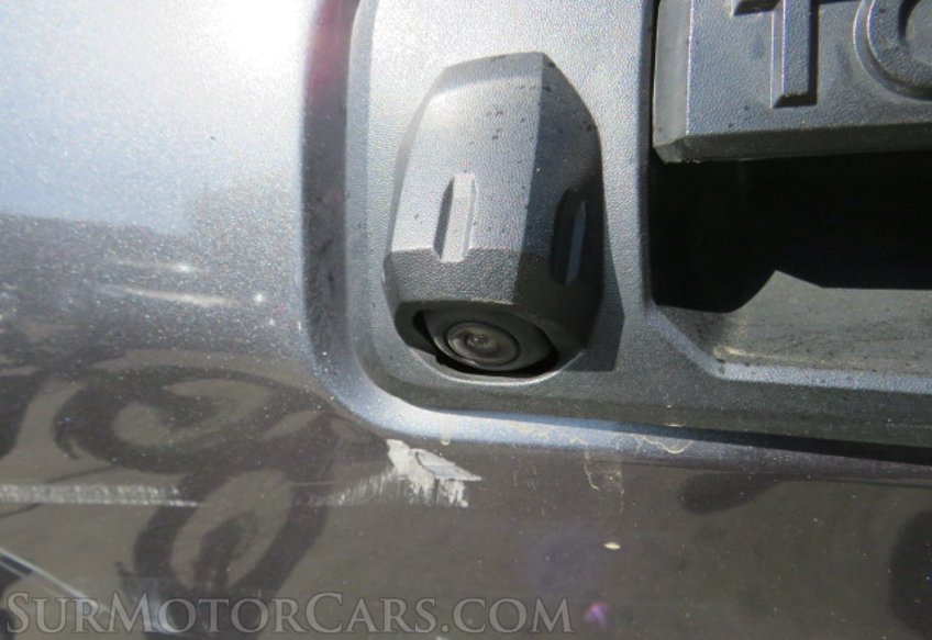 2022 Toyota Tacoma - Image 40