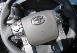 2022 Toyota Tacoma - Image 32