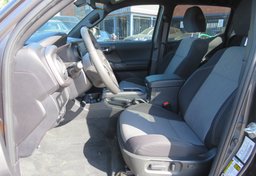 2022 Toyota Tacoma - Image 24