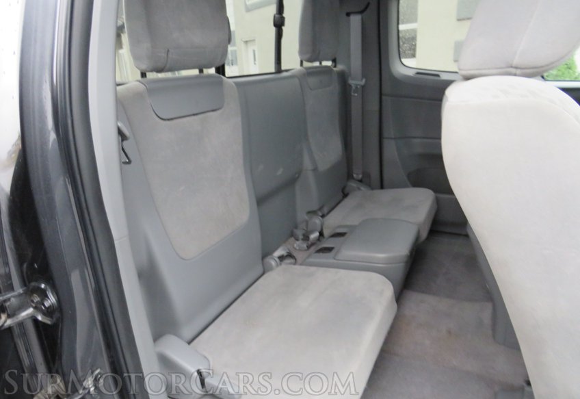 2009 Toyota Tacoma - Image 30