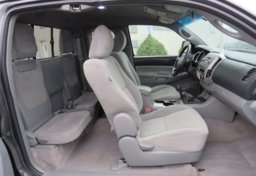 2009 Toyota Tacoma - Image 31