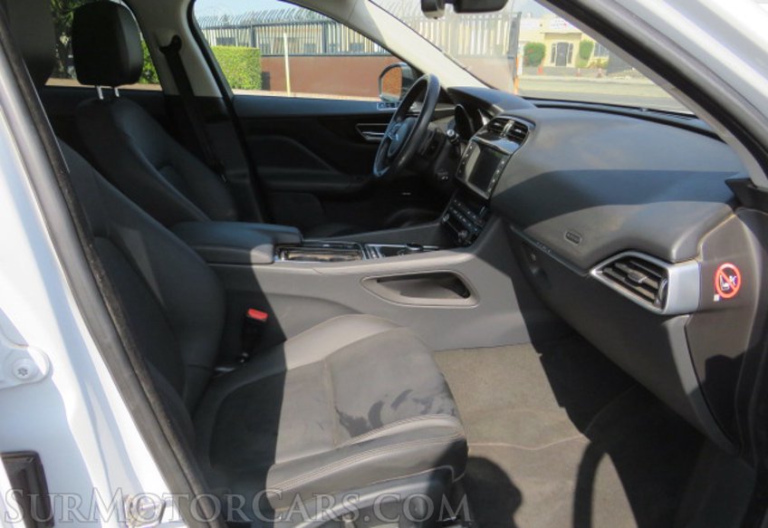 2018 Jaguar F-PACE - Image 28