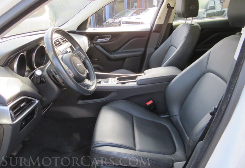 2018 Jaguar F-PACE - Image 25