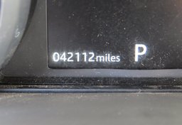 2018 Jaguar F-PACE - Image 33