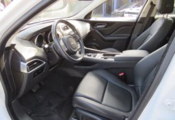 2018 Jaguar F-PACE - Image 27