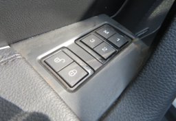 2018 Jaguar F-PACE - Image 50