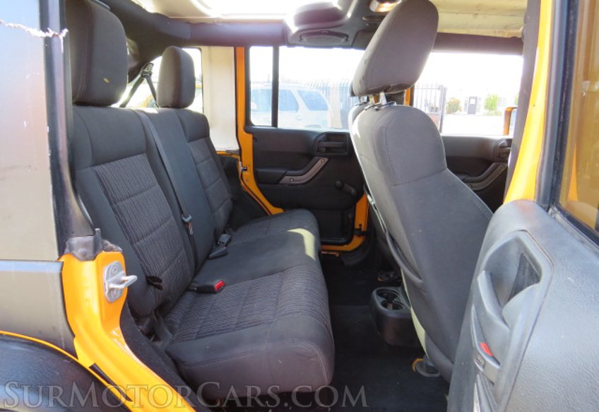 2012 Jeep Wrangler Unlimited - Image 31