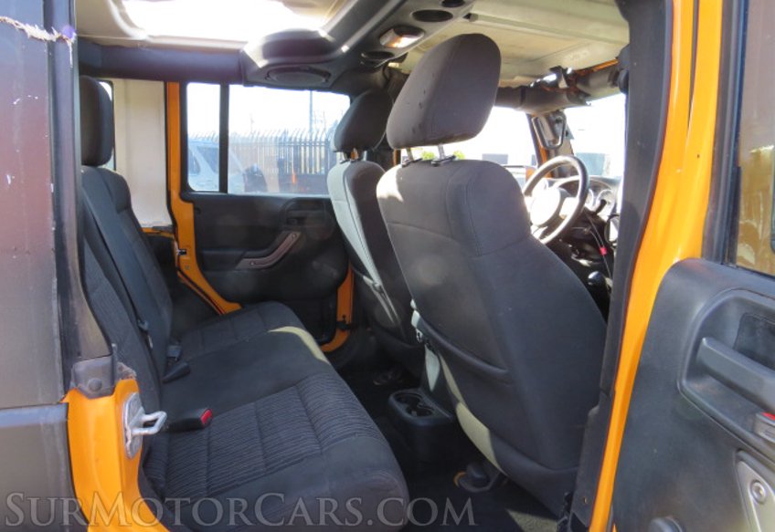 2012 Jeep Wrangler Unlimited - Image 30