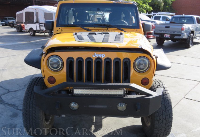 2012 Jeep Wrangler Unlimited - Image 11