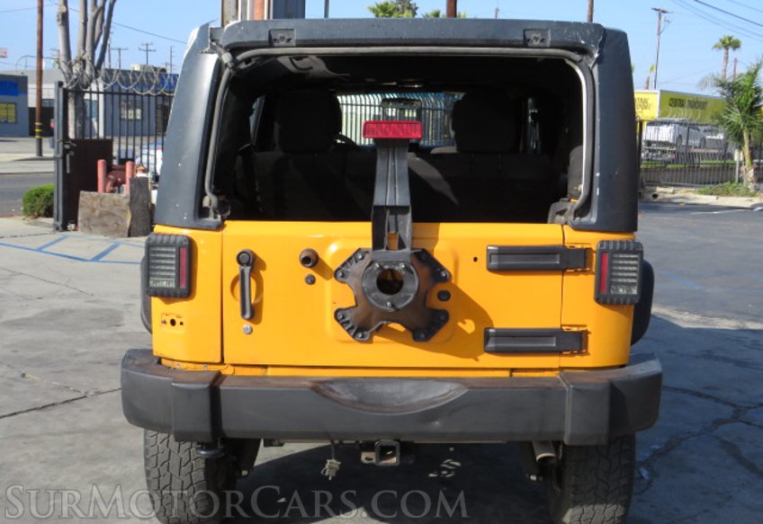 2012 Jeep Wrangler Unlimited - Image 12