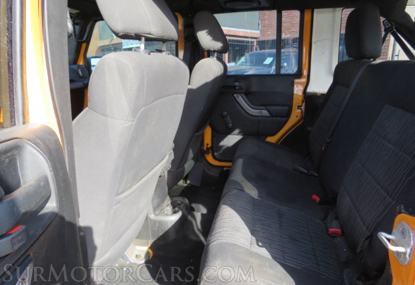 2012 Jeep Wrangler Unlimited - Image 27