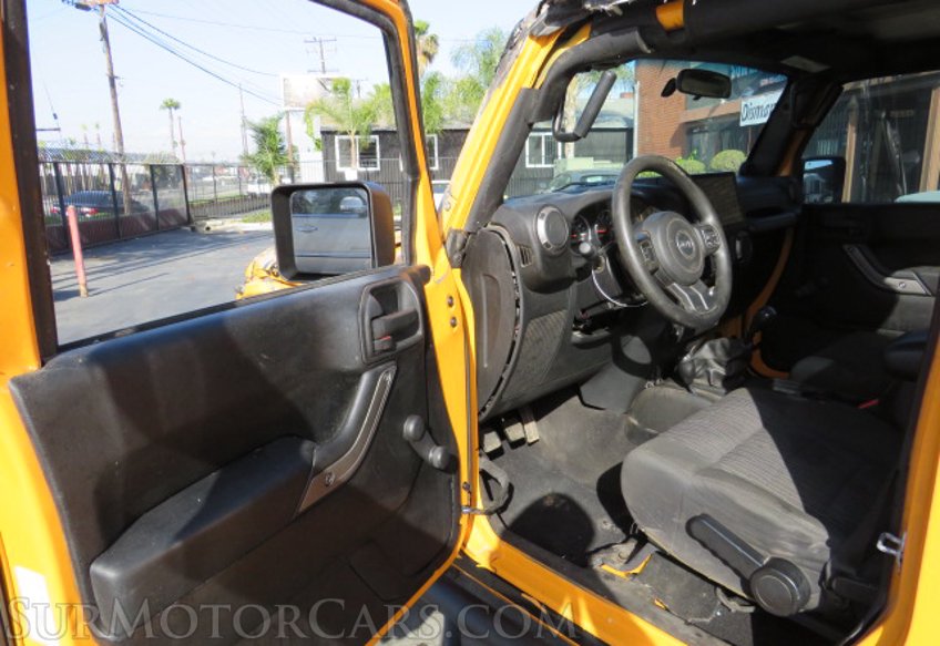 2012 Jeep Wrangler Unlimited - Image 23