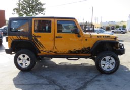 2012 Jeep Wrangler Unlimited - Image 8