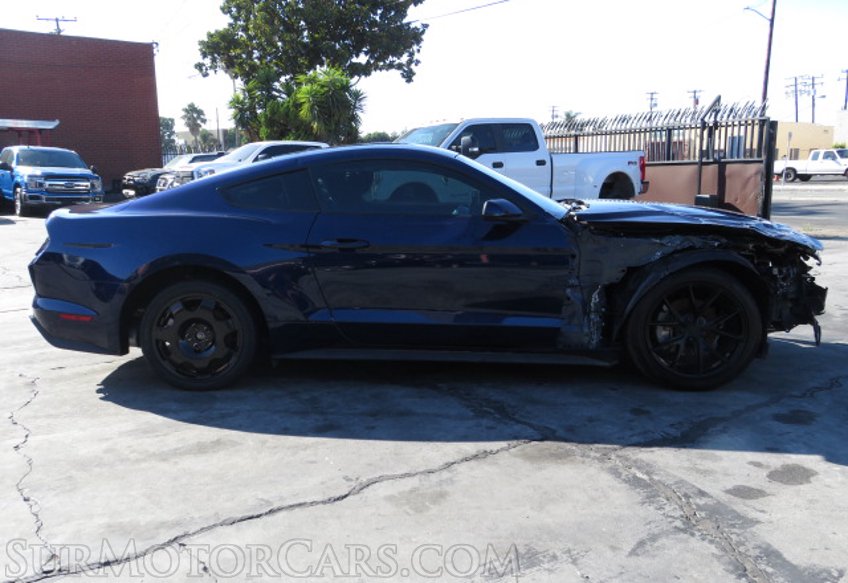 2020 Ford Mustang - Image 10