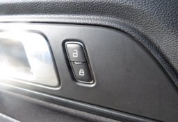 2020 Ford Mustang - Image 36